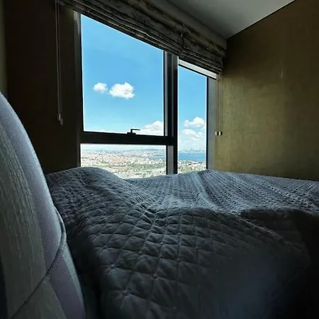 Luxury Seaside Flat In Site شقة *